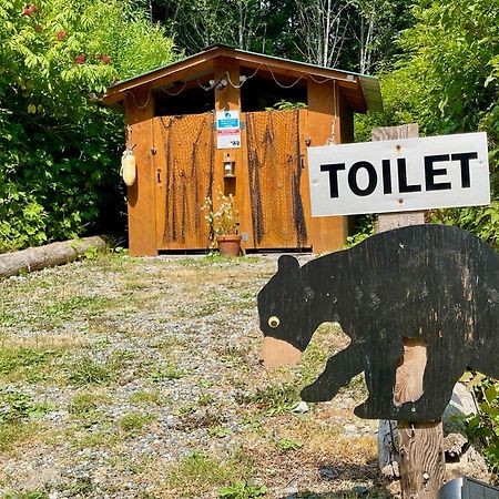 Hotel So Damn Lucky Glamping à Ucluelet Extérieur photo