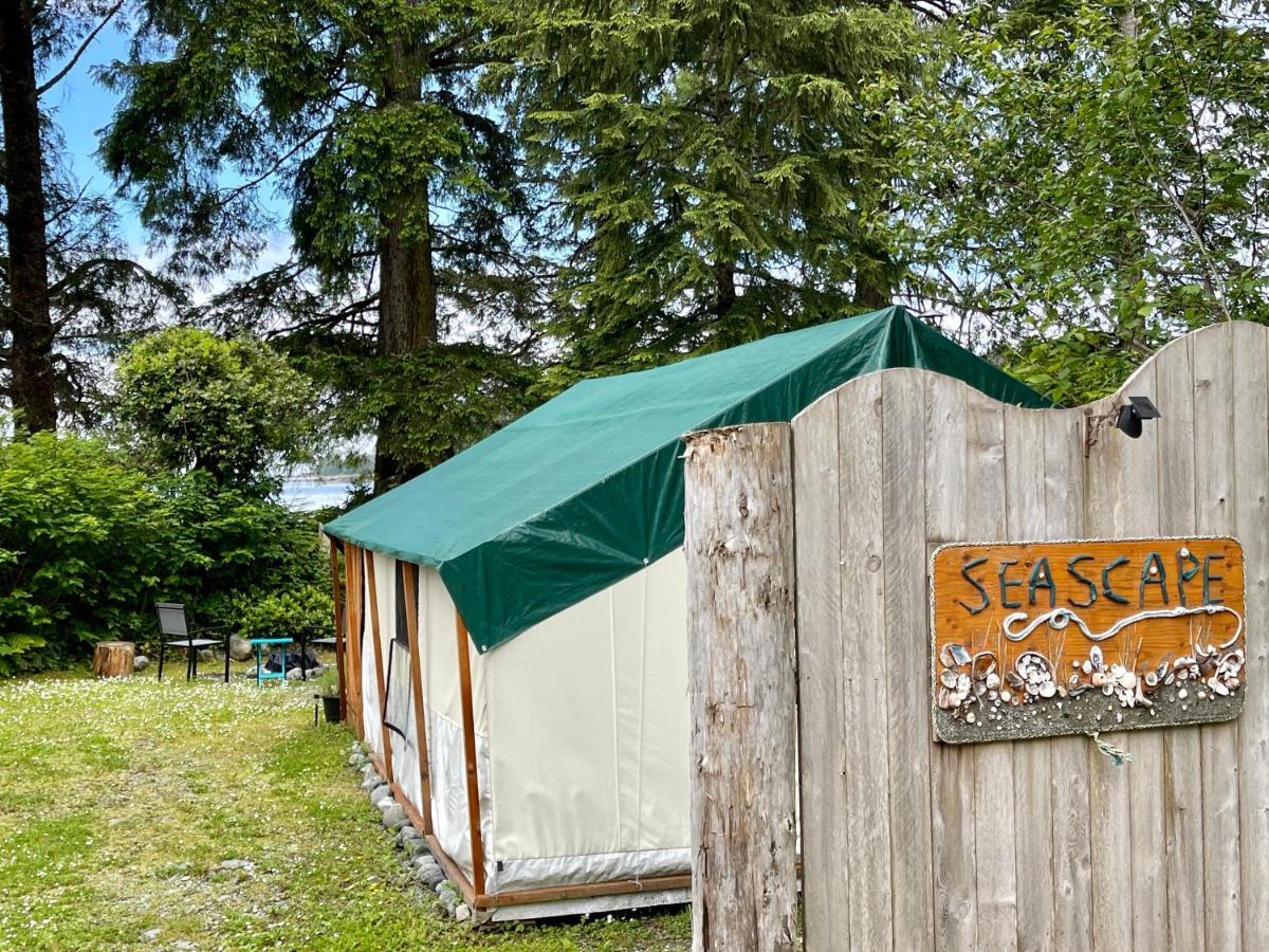 Hotel So Damn Lucky Glamping à Ucluelet Extérieur photo