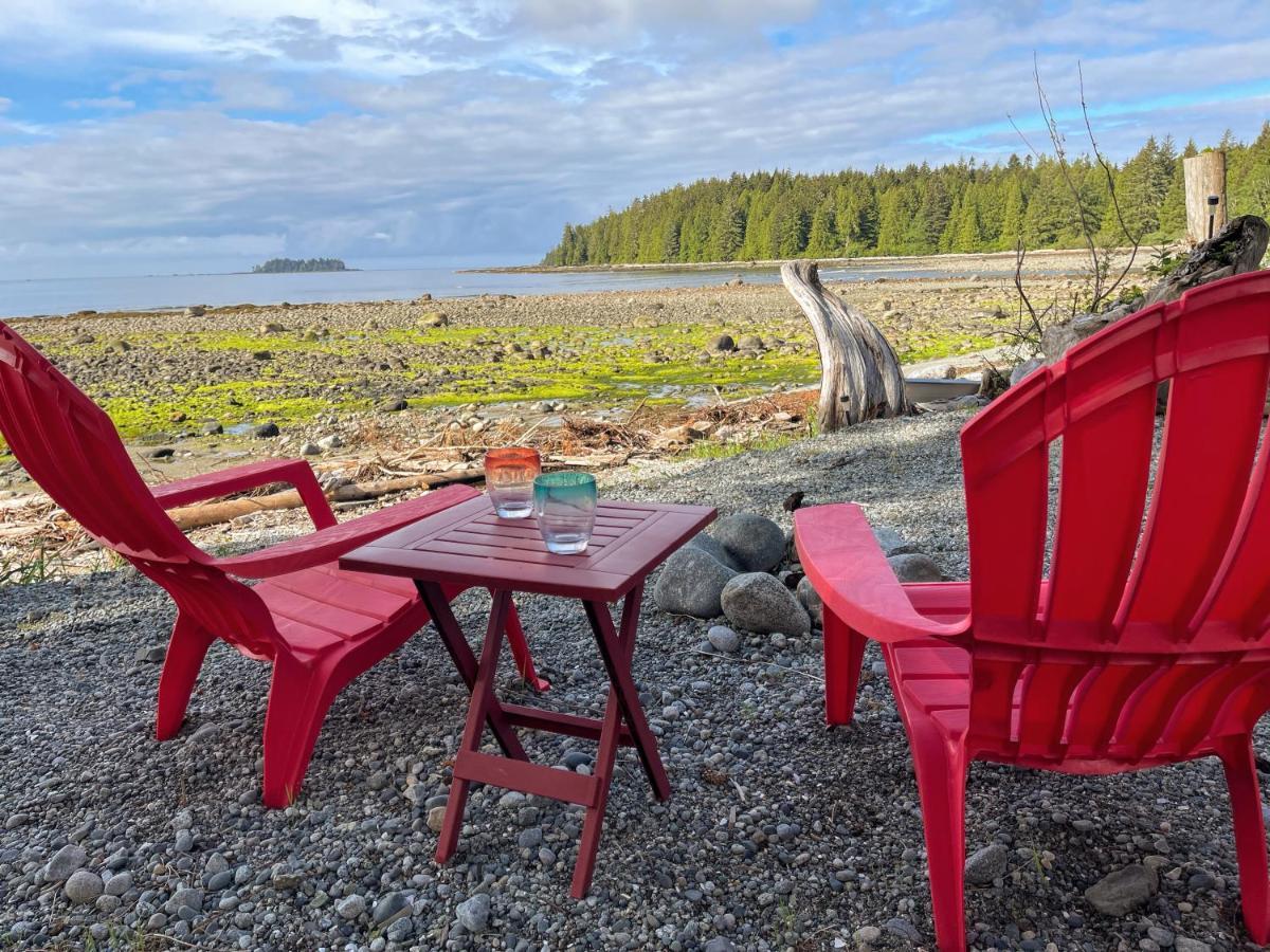 Hotel So Damn Lucky Glamping à Ucluelet Extérieur photo