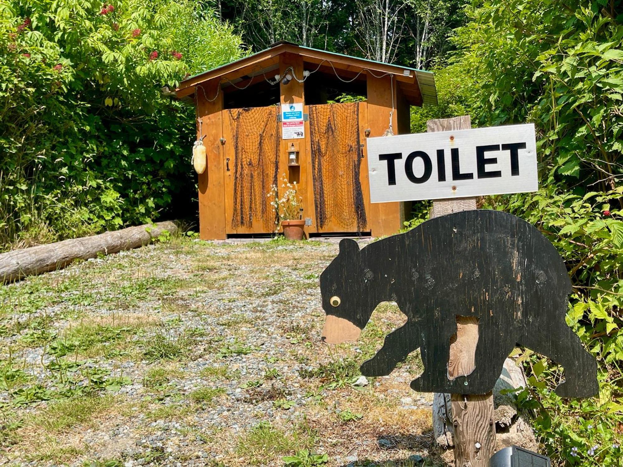 Hotel So Damn Lucky Glamping à Ucluelet Extérieur photo